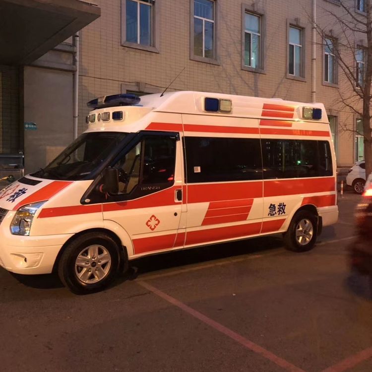 竹溪夜间租赁救护车护送病人转院：安全转运的 8 大核心注意事项